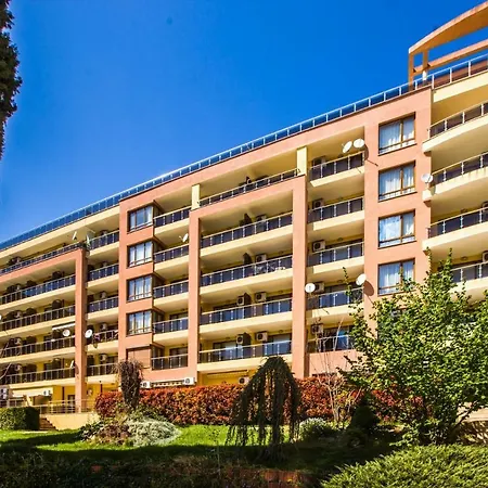 Апартаменты В Отеле Panorama Beach 4* Несебр *