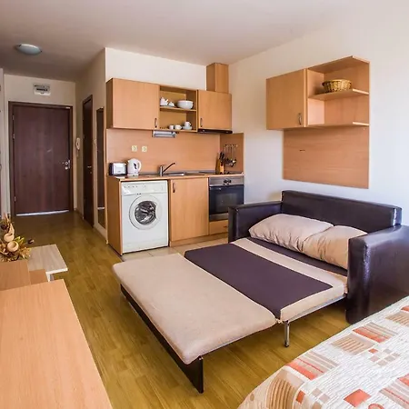 Апартаменты В Отеле Panorama Beach 4* Несебр דירה *