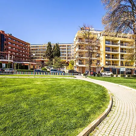 Апартаменты В Отеле Panorama Beach 4* Несебр 아파트